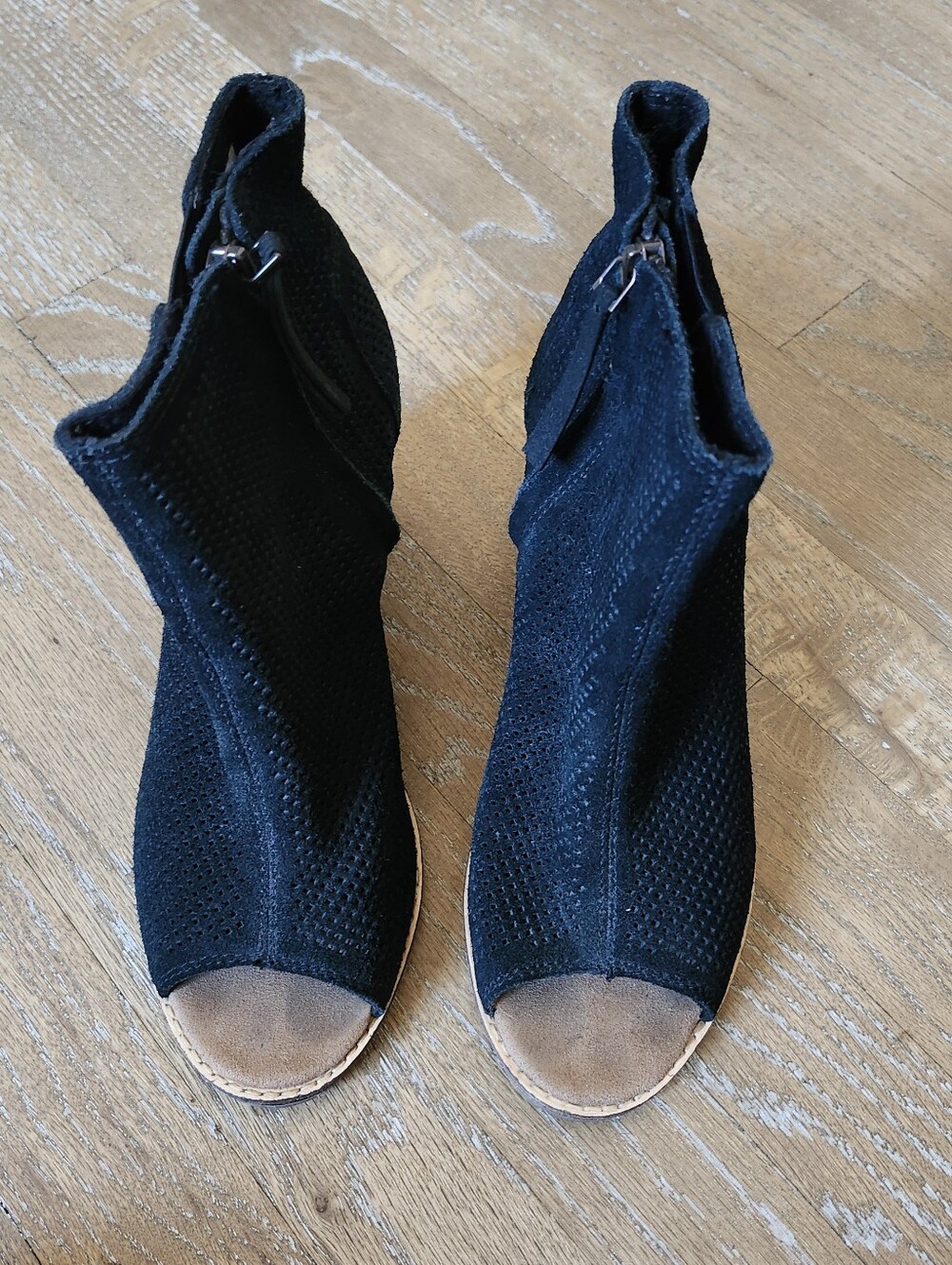 Toms Black Majorca Suede Peep-Toe Ankle Booties 7.5